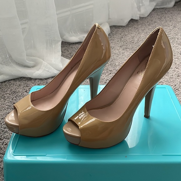 Vince Camuto Heels Leather Upper Size 7.5 - Picture 7 of 7